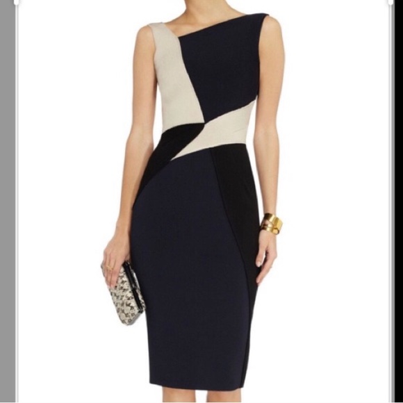 Oscar de la Renta Dresses & Skirts - Oscar de la Renta stretch paneled knit midi dress